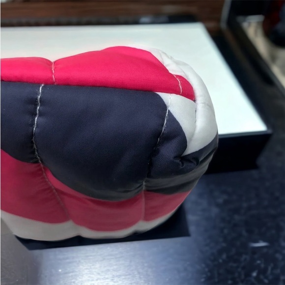 🍀New Estee Lauder Pink White Blue Quilted Cosmetic Bag with goodies - Picture 10 of 11